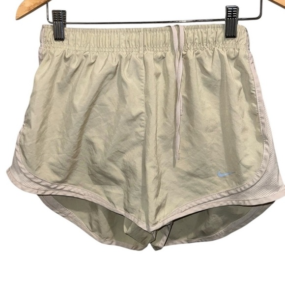 Nike Women's Cream Athletic Shorts - Picture 5 of 6